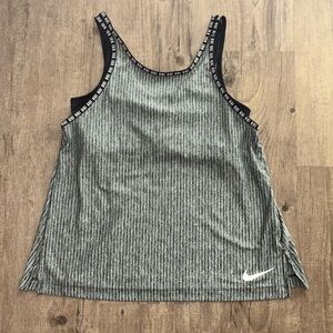 Nike Girls Athletic Tank Top